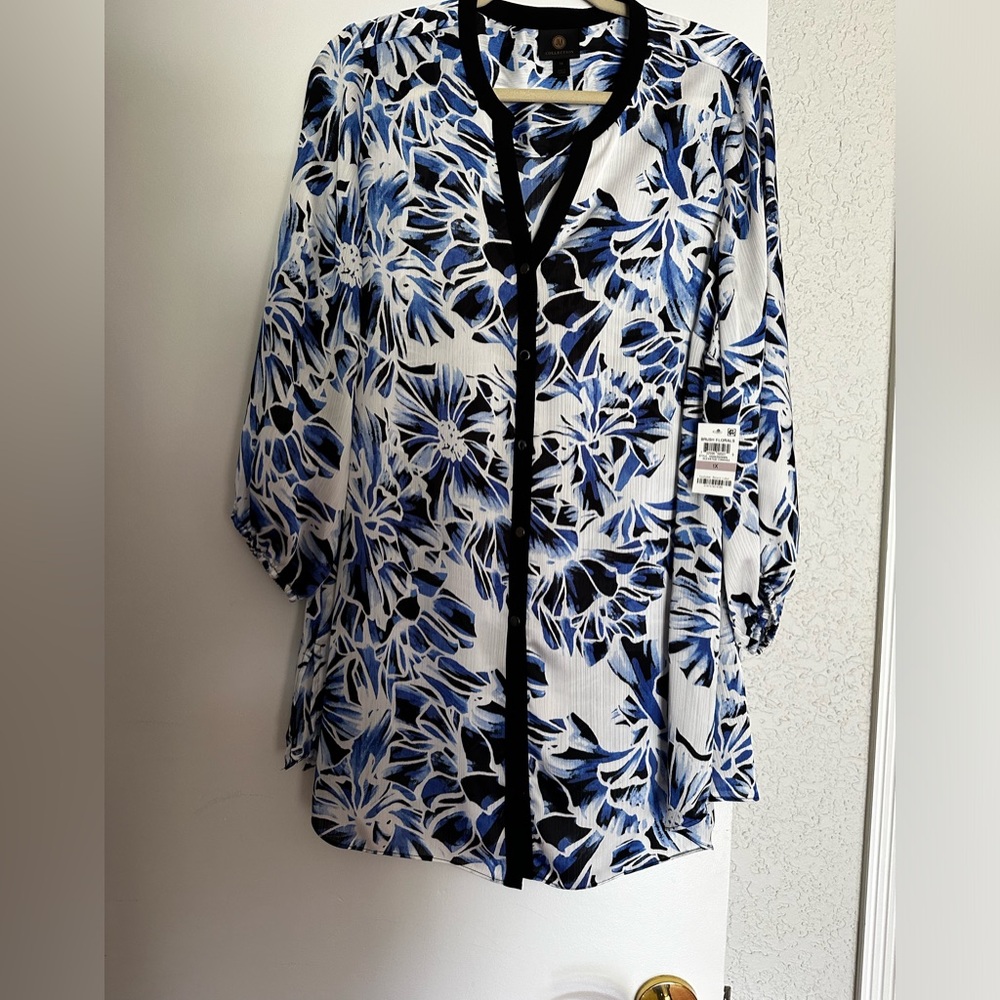 JM Collections Woman’s long sleeve long blouse floral size 1 X